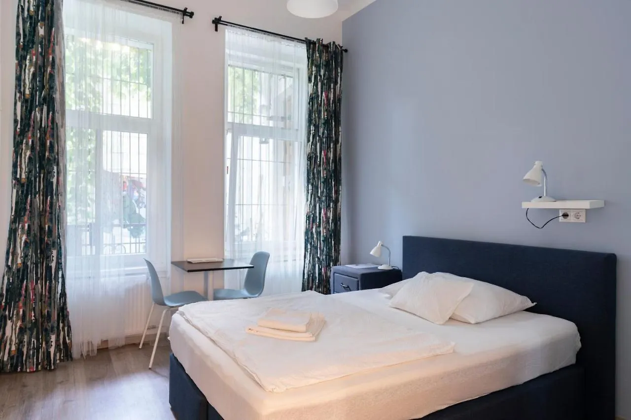 Vajda 15 Hostel Budapest Capsule hotel