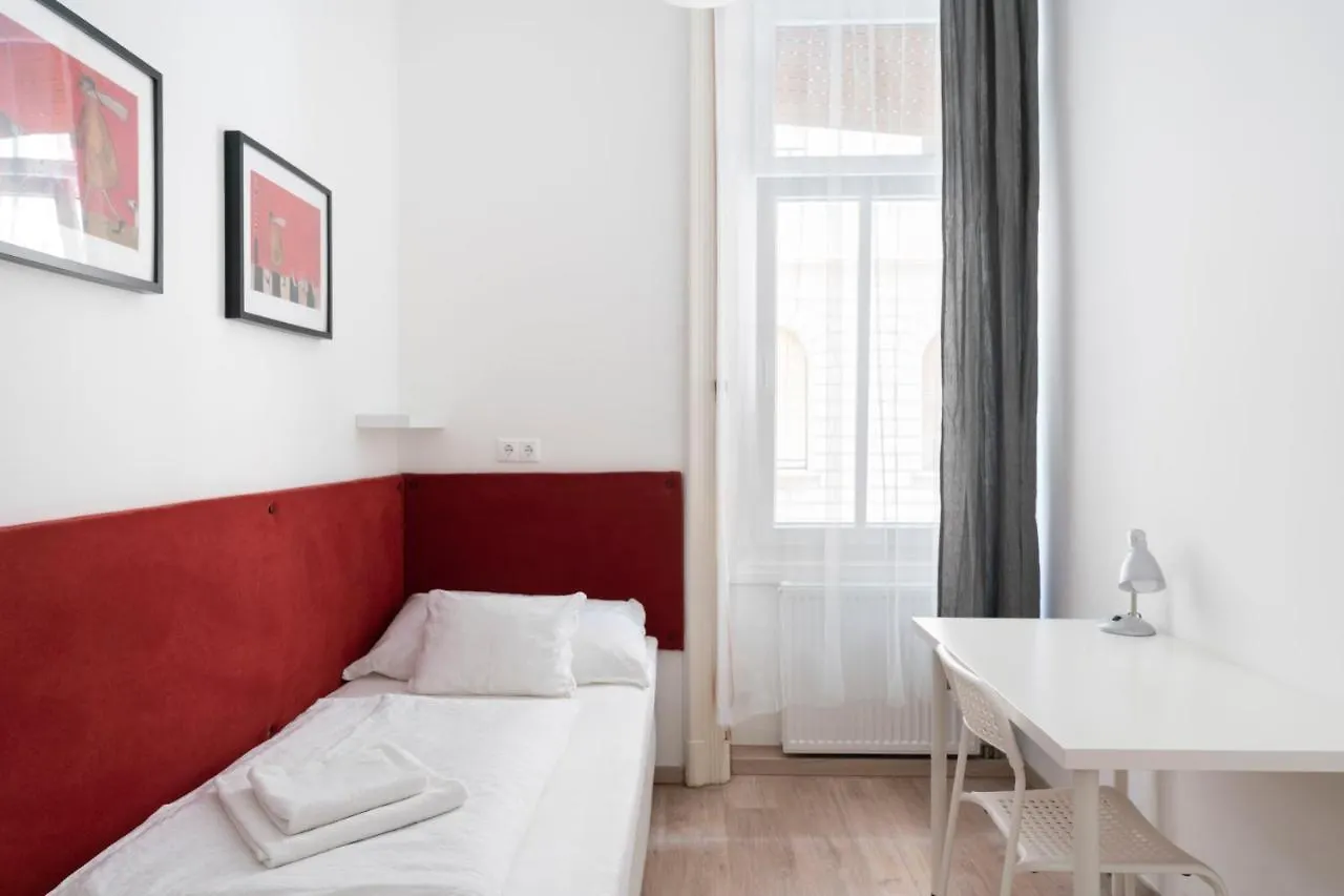Capsule hotel Vajda 15 Hostel Budapest